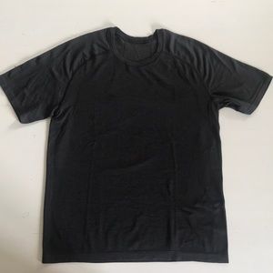 lululemon mens t-shirt size M